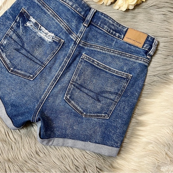 American Eagle V Cross Front Mom Denim Cuffed Women’s Shorts Sz 4 - Picture 10 of 10